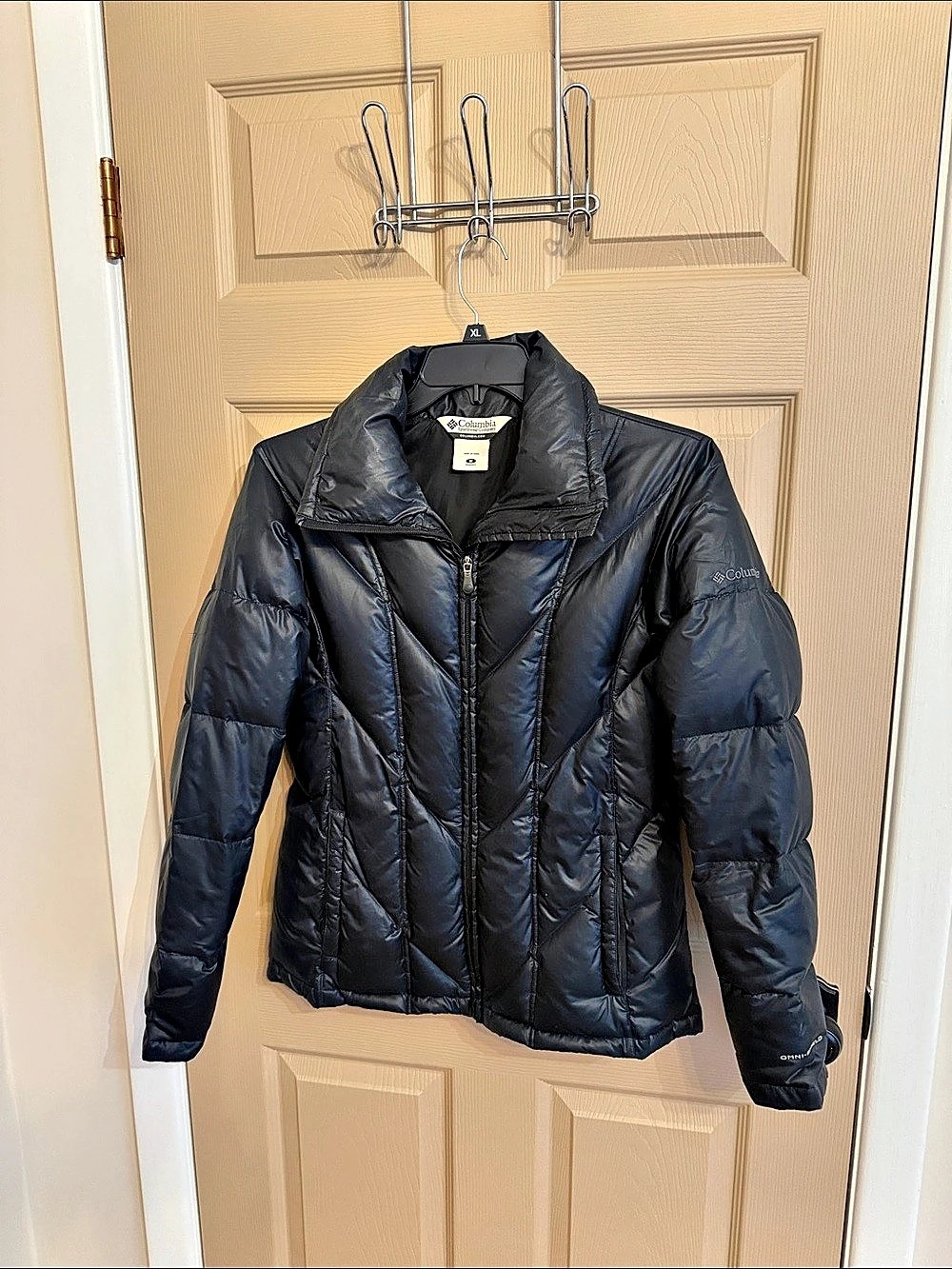 Columbia Women's Heavenly Jacket Black Puffer Jacket
